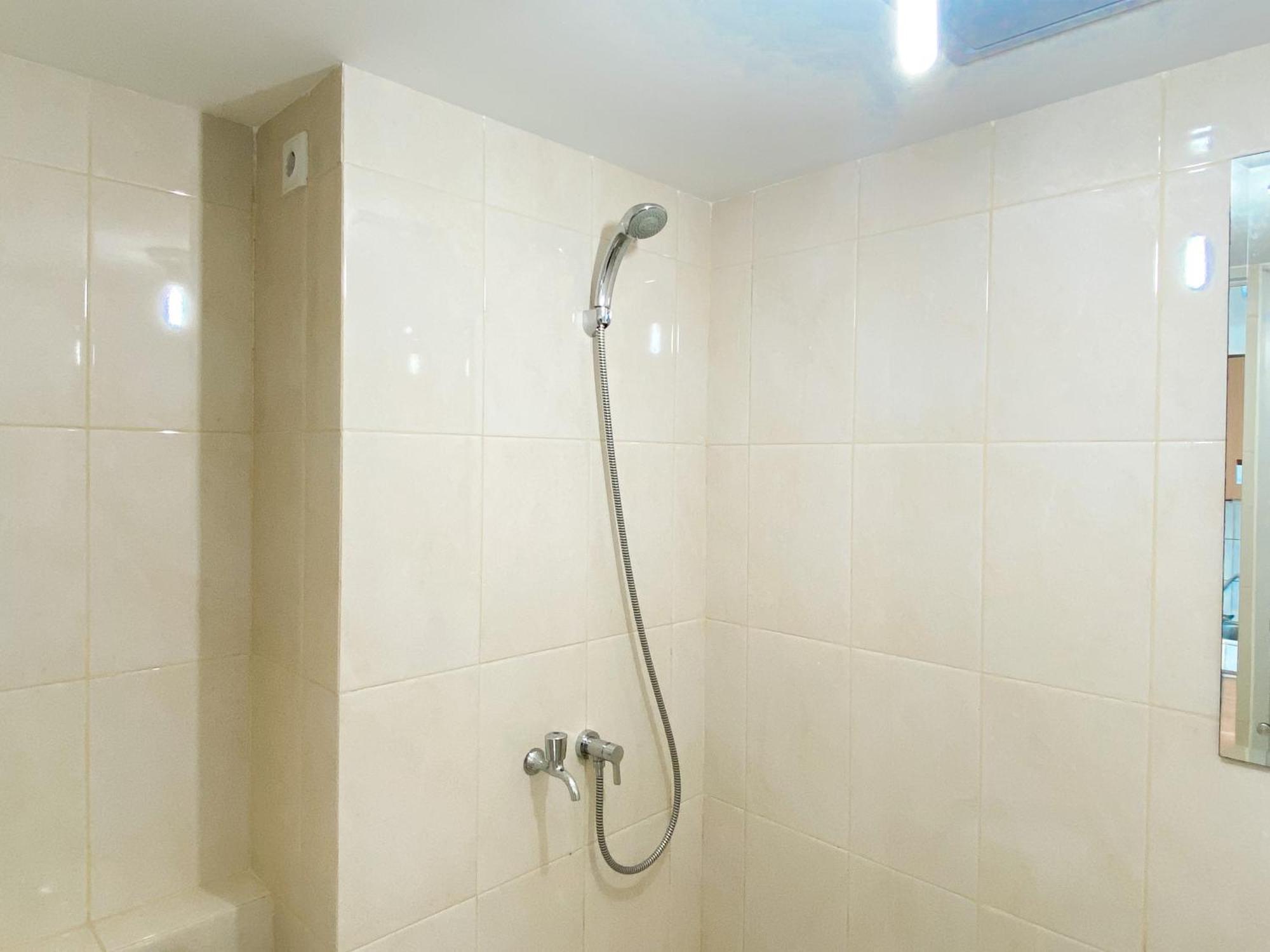 Apartemen Serene At Springlake Summarecon By Travelio Bekasi